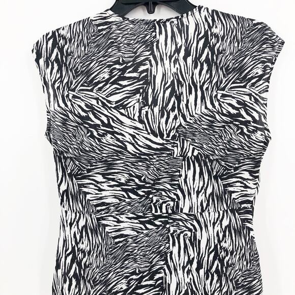 Halogen Womens Twist Front Top XS Black Ivory Splice Animal Short Sleeve NWOT - Picture 7 of 9